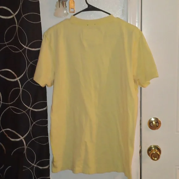 Men's Abercrombie & Fitch T-shirt - Picture 5 of 5